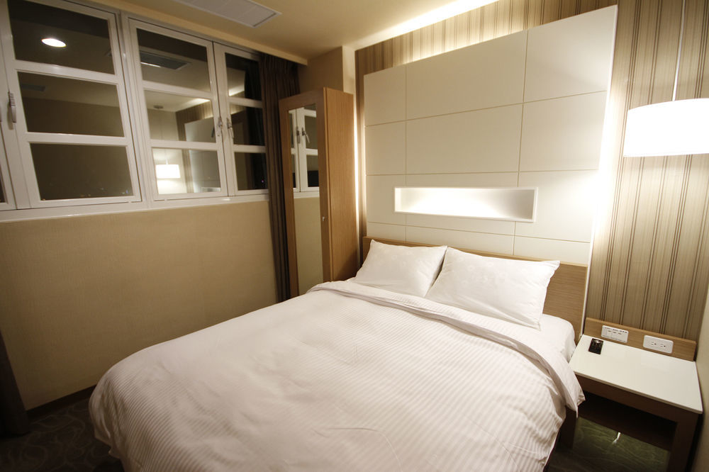 Kindness Hotel Hualien Exterior foto